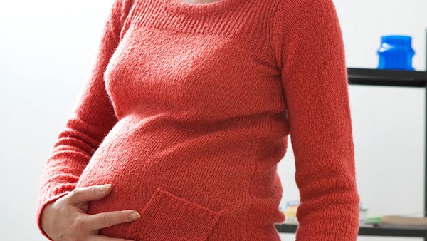 怀孕期间如何让<strong>乳房</strong>不下垂？怎样哺乳<strong>乳房</strong>不会下垂？