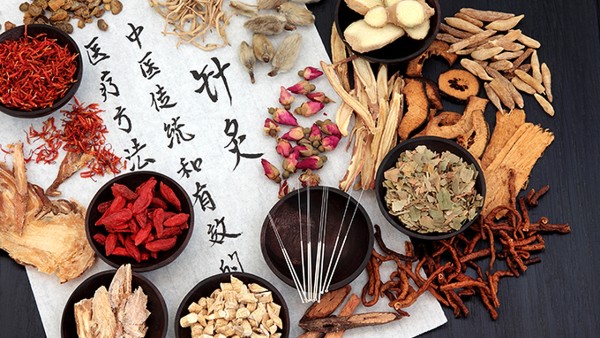 合谷的准确位置怎么按才止牙痛   合谷的功效与作用