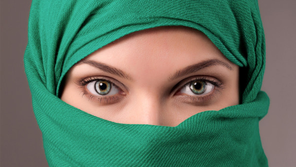 手机离一米看伤眼睛吗  手机电视哪个对眼睛伤害大