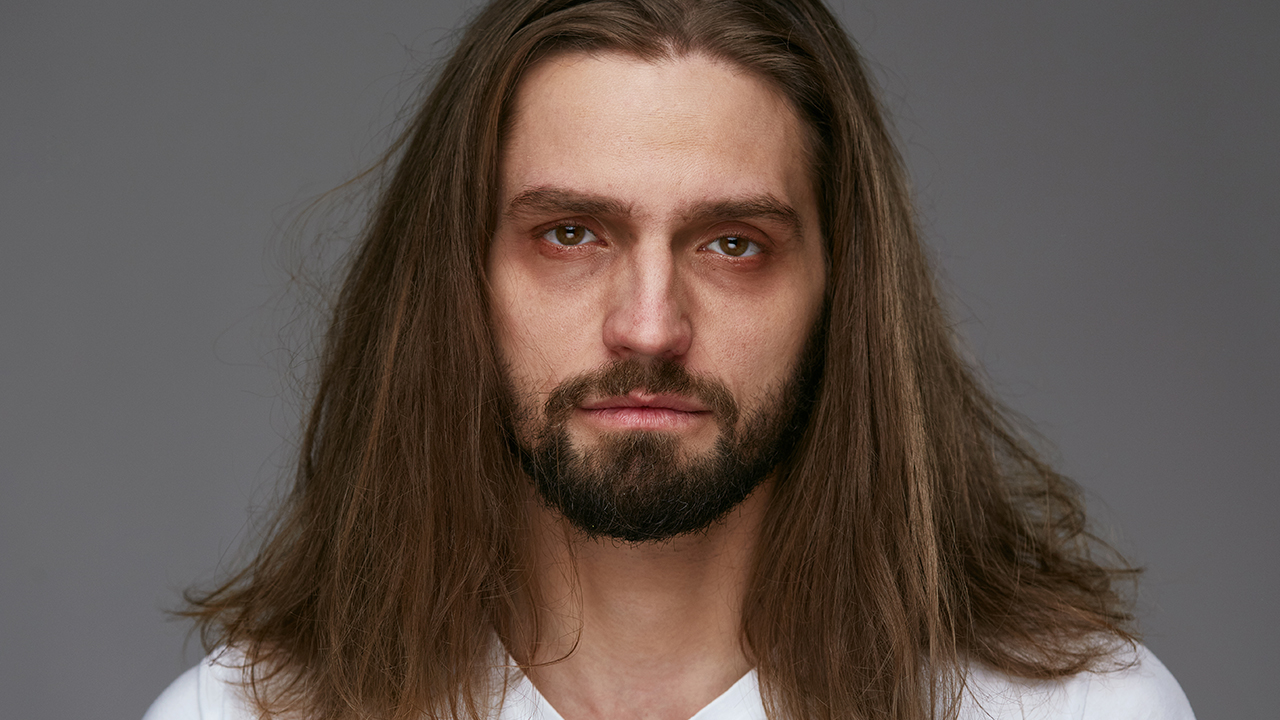 长期玩手机对眼睛的危害有多大？玩手机怎么保护眼睛