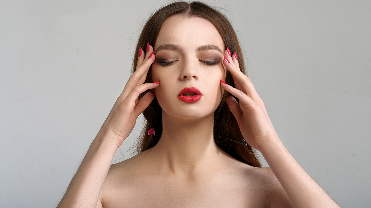 示弱以撤退为生存的新规则  职场中这些方法你应该学会