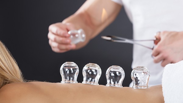 大寒节气外出七点小心 记得防摔防化防雾霾