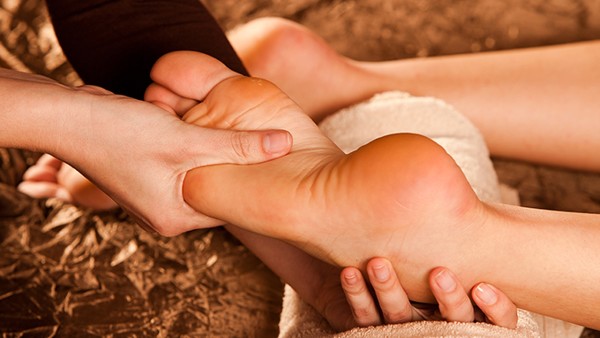 立夏节气养生七注意    外出防暑补水